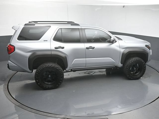 Used 2025 Toyota 4Runner SR5 AWD/4WD image 45