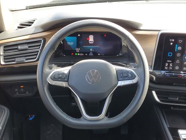 Used 2024 Volkswagen Atlas SE image 36