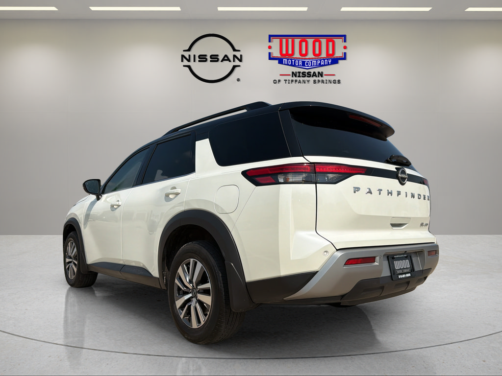 Certified 2024 Nissan Pathfinder SL AWD/4WD image 4