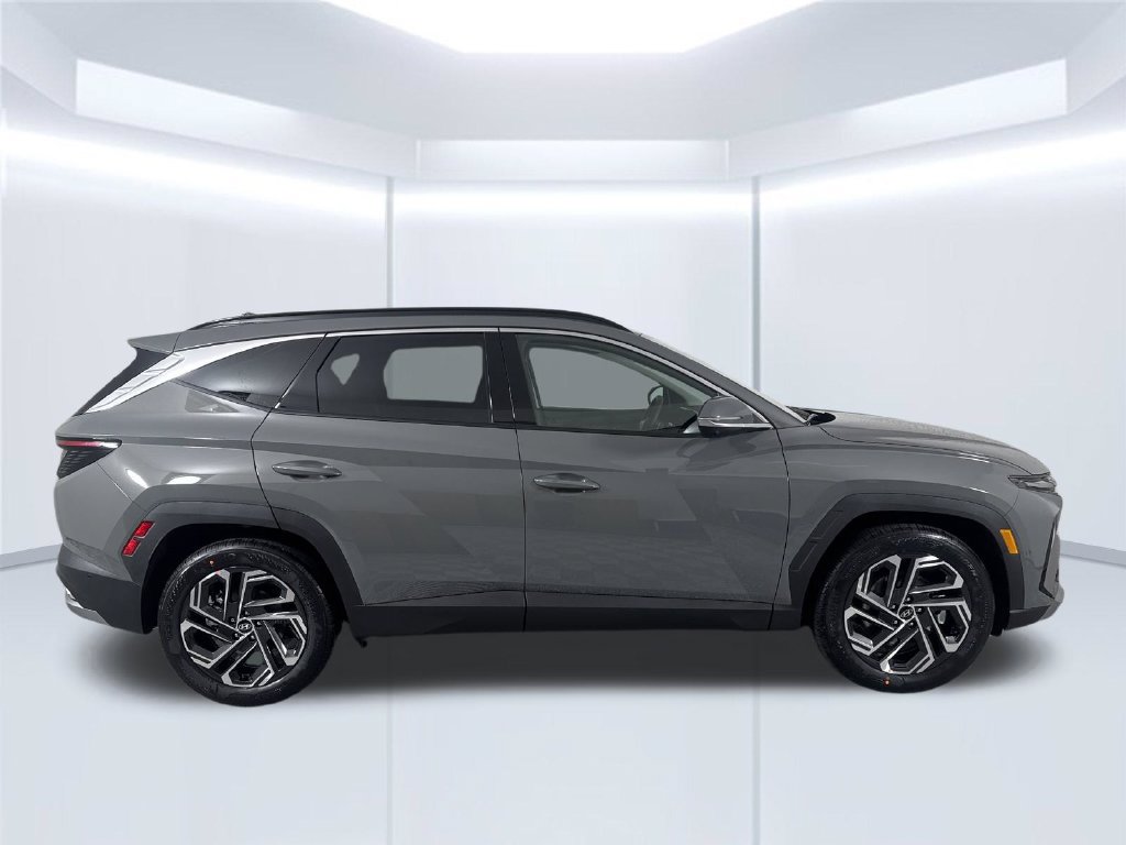New 2026 Hyundai Tucson Limited FWD image 2