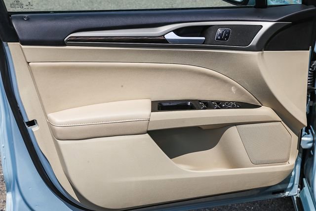 Used 2014 Ford Fusion Energi SE FWD image 23