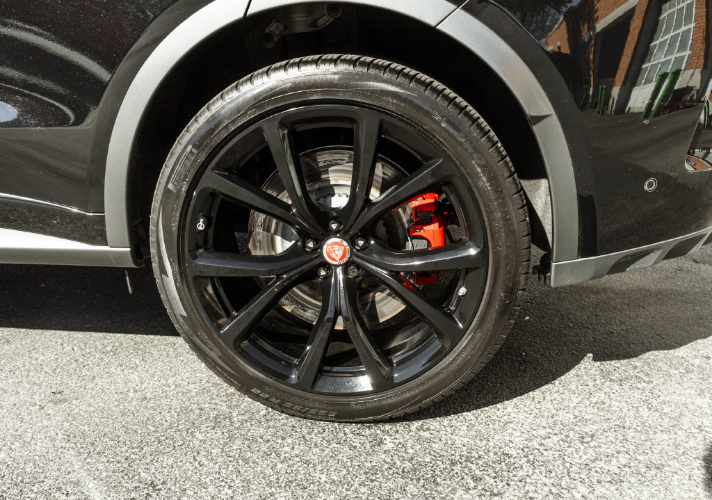Used 2020 Jaguar F-PACE SVR AWD/4WD image 34