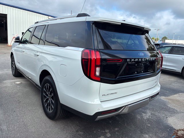 Used 2025 Ford Expedition Max Platinum AWD/4WD image 3
