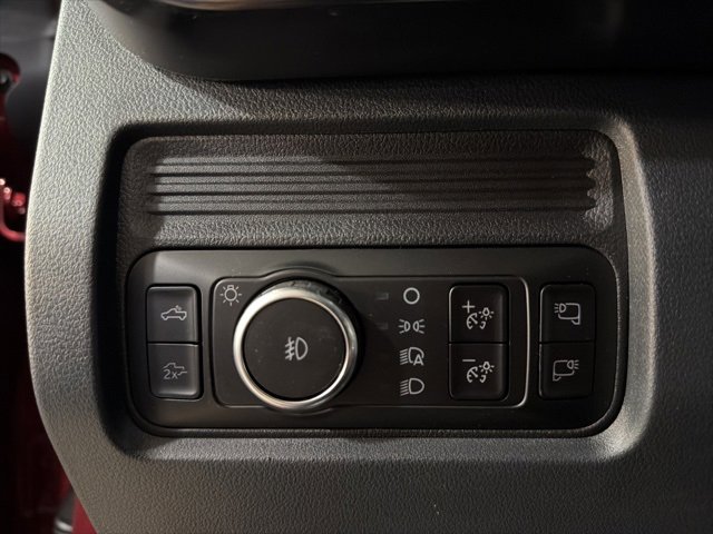 New 2026 Ford F350 Lariat w/ Black Appearance Package image 41