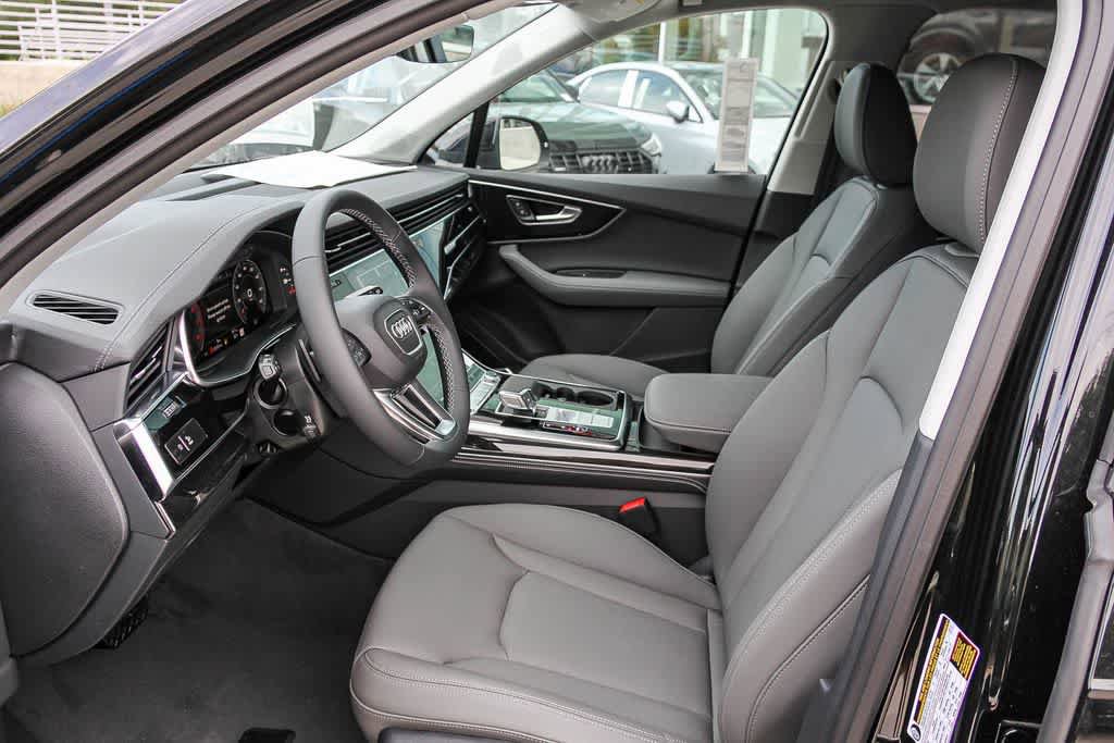 Used 2025 Audi Q7 3.0T Premium Plus w/ Premium Plus Package AWD/4WD image 19