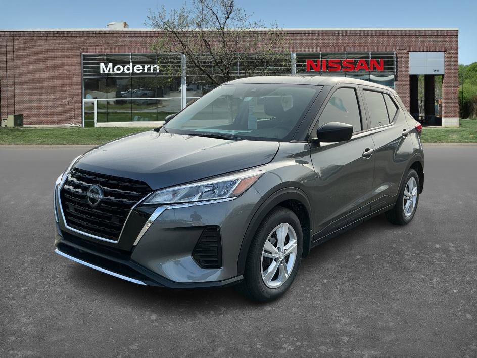 New 2025 Nissan Kicks S image 1
