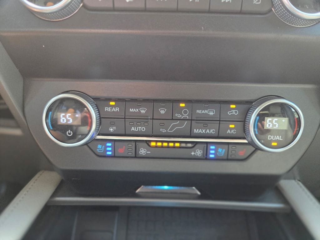 Used 2021 Ford Expedition XLT RWD image 28