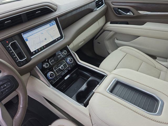 Used 2021 GMC Yukon Denali w/ Denali Premium Package image 26