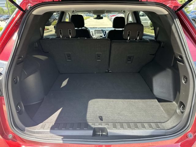 Used 2020 Chevrolet Equinox LT w/ LPO, Floor Liner Package FWD image 9