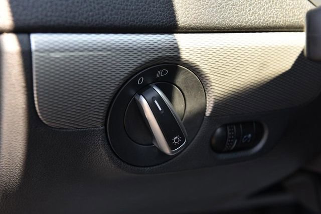 Used 2017 Volkswagen Jetta SE FWD image 12