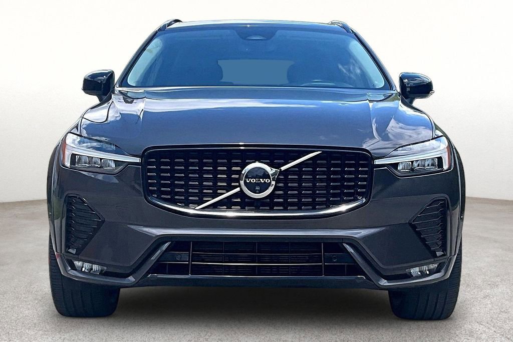 Used 2023 Volvo XC60 B5 Ultimate FWD image 6