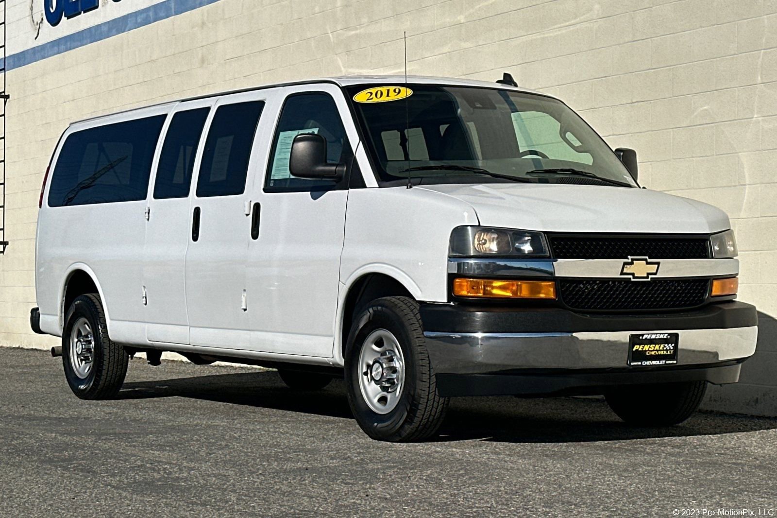 Certified 2019 Chevrolet Express 3500 LT w/ LT Preferred Equipment Group image 1