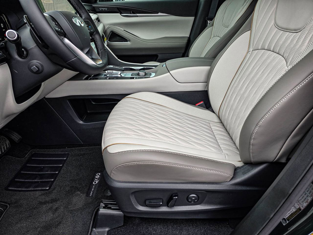 New 2026 INFINITI QX60 Autograph image 17