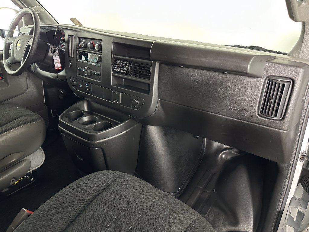Used 2025 Chevrolet Express 2500 w/ Driver Convenience Package RWD image 27