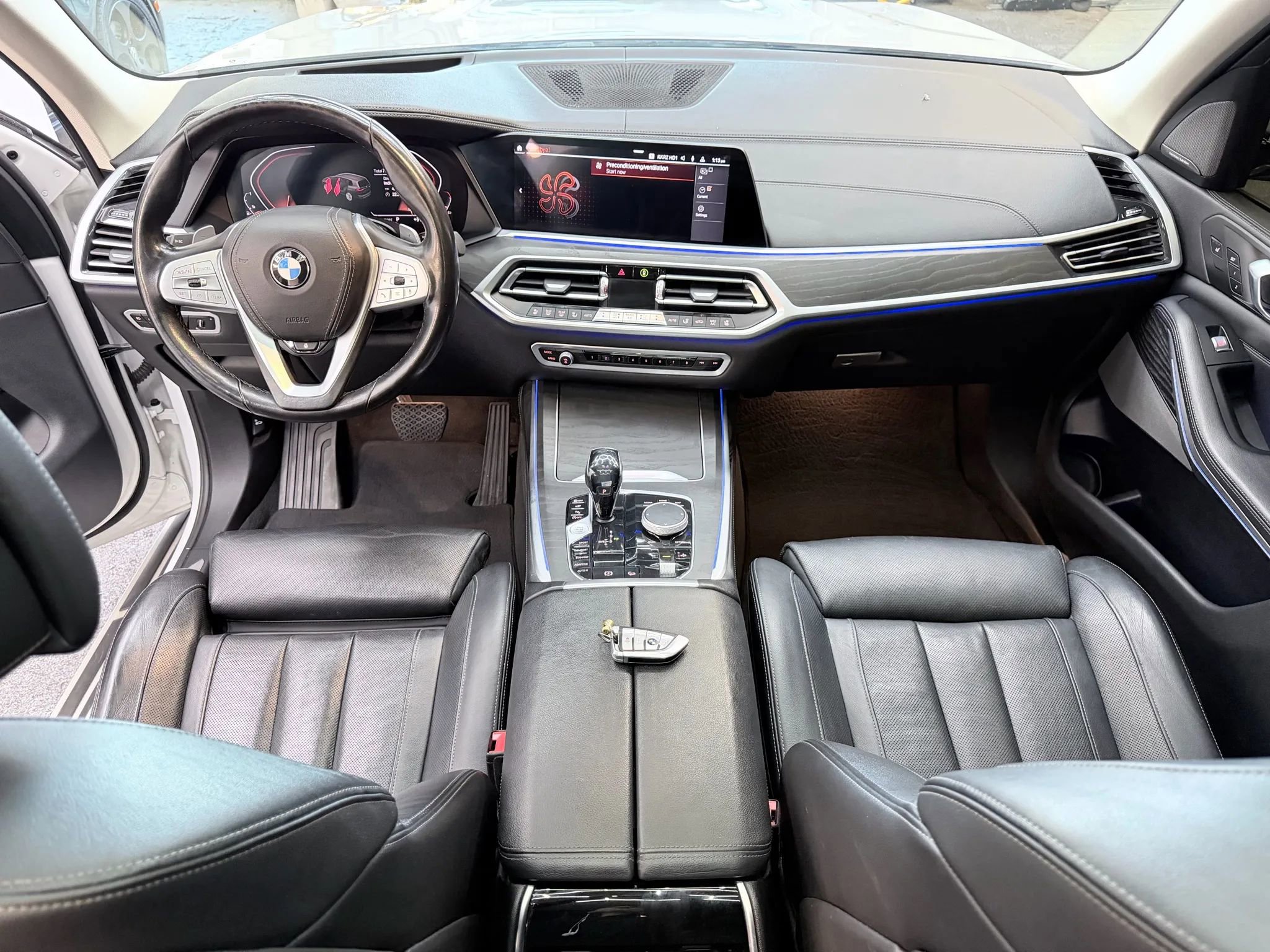 Used 2020 BMW X7 xDrive40i w/ Premium Package image 10