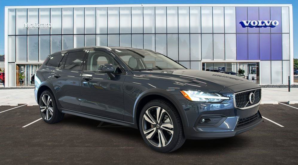 New 2026 Volvo V60 B5 Cross Country Plus w/ Protection Package Premier AWD/4WD image 1