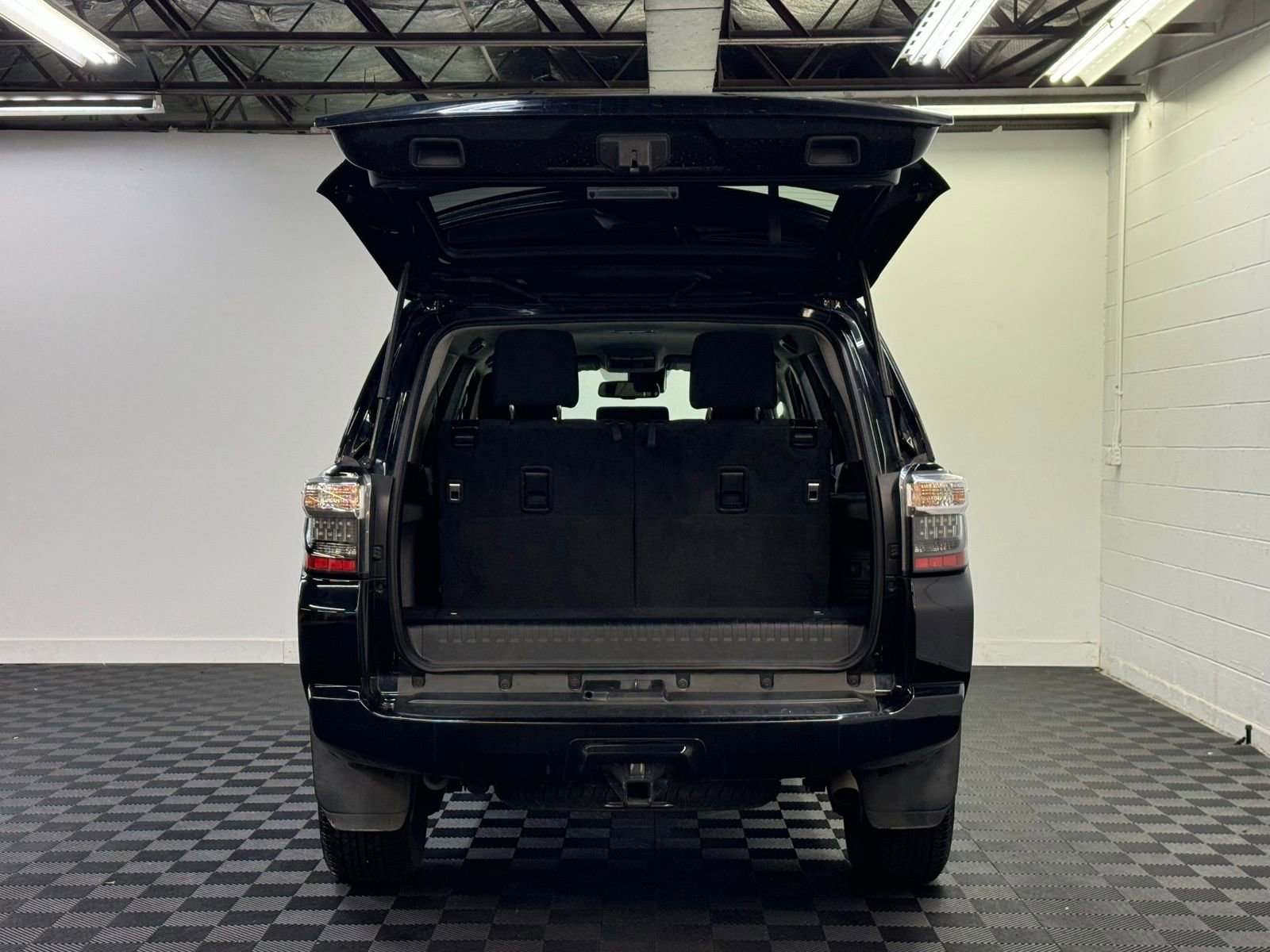 Used 2024 Toyota 4Runner SR5 image 30