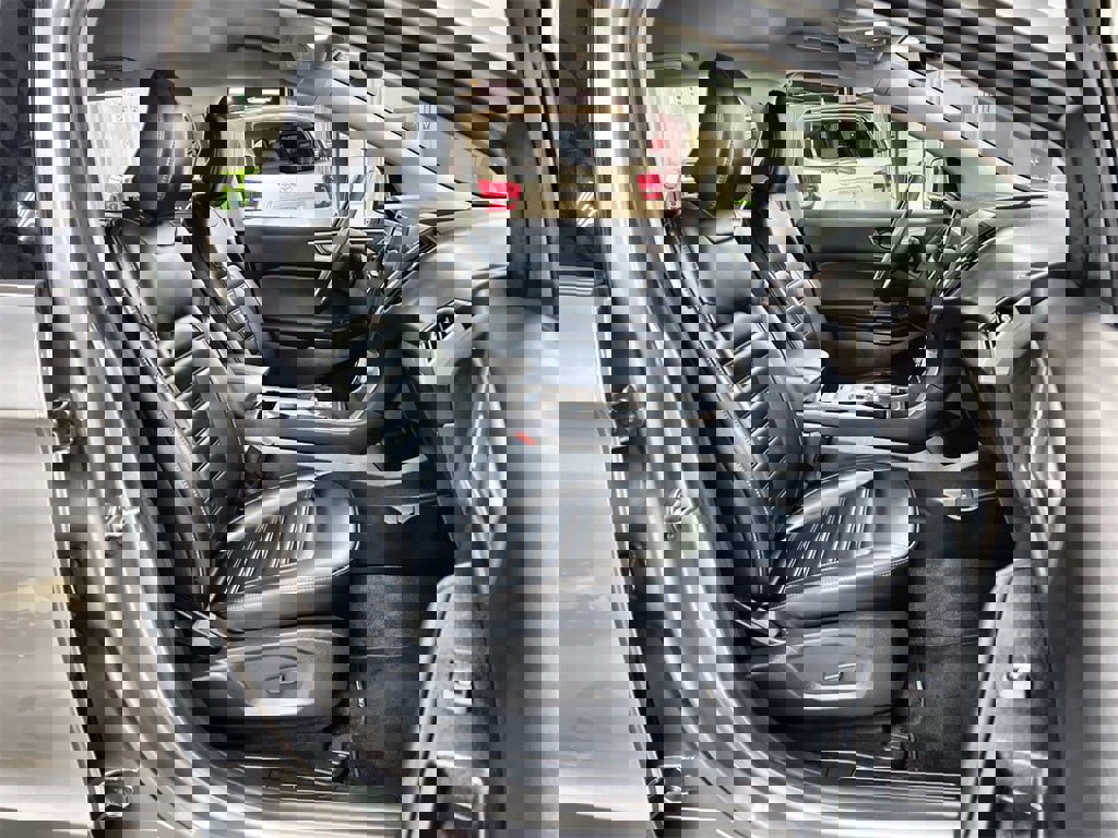 Used 2024 Ford Edge SEL image 28