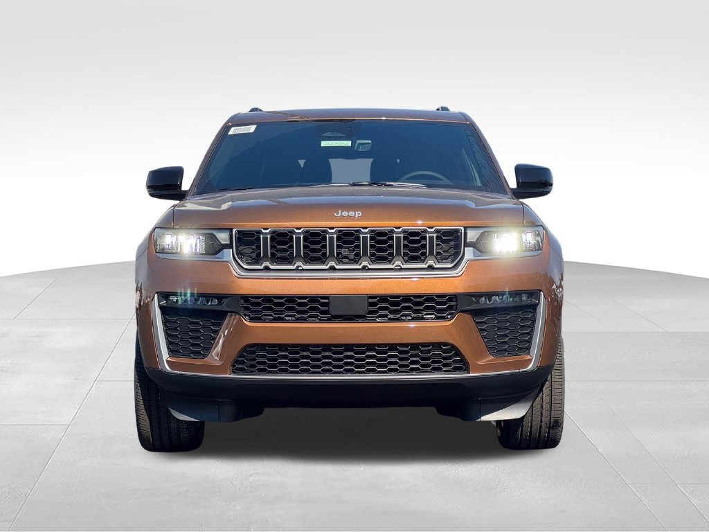New 2027 Jeep Grand Cherokee L Limited AWD/4WD image 2