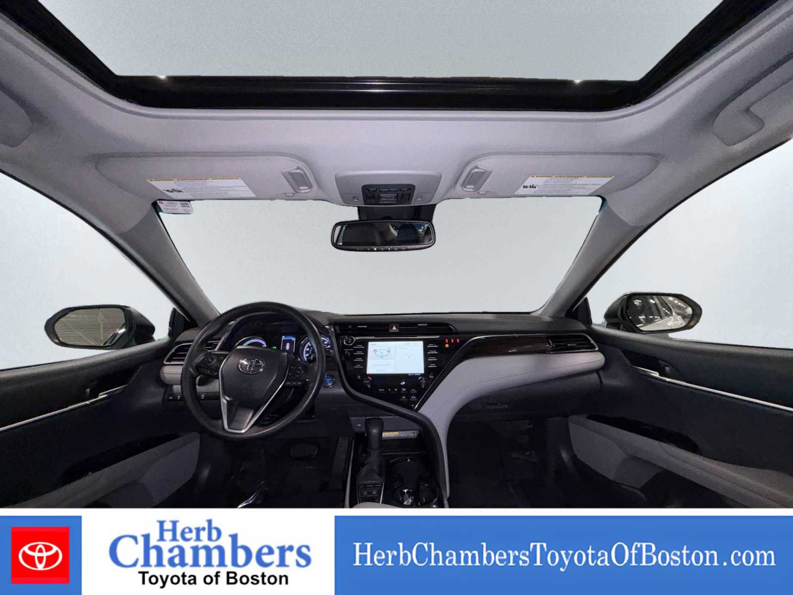 Used 2020 Toyota Camry LE w/ Sunroof Package FWD image 6