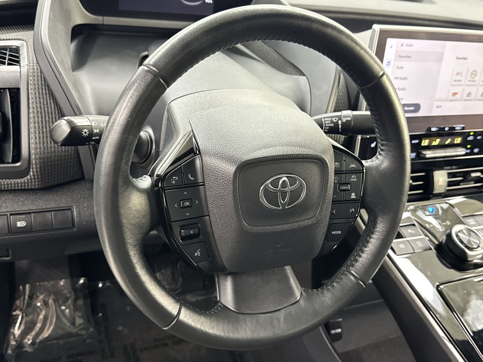 Used 2023 Toyota bZ4X AWD w/ Weather Package image 28