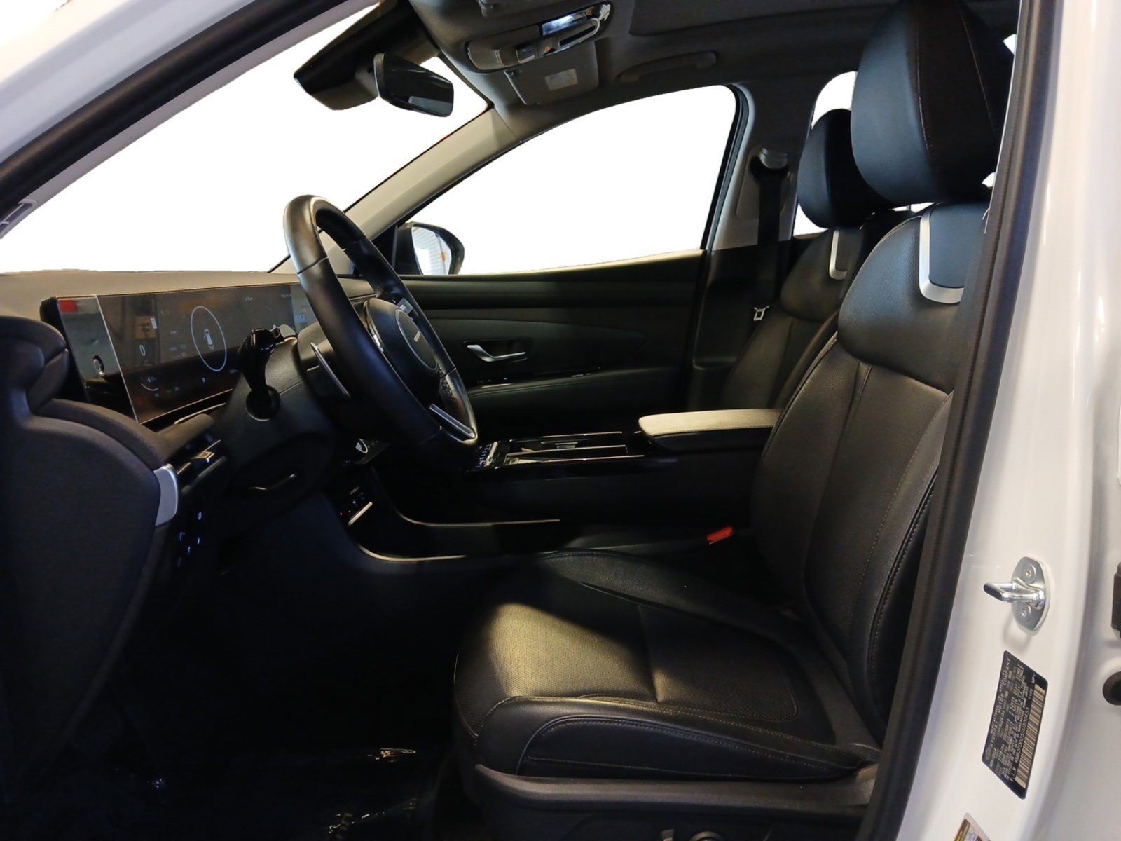 Certified 2025 Hyundai Tucson Limited image 9