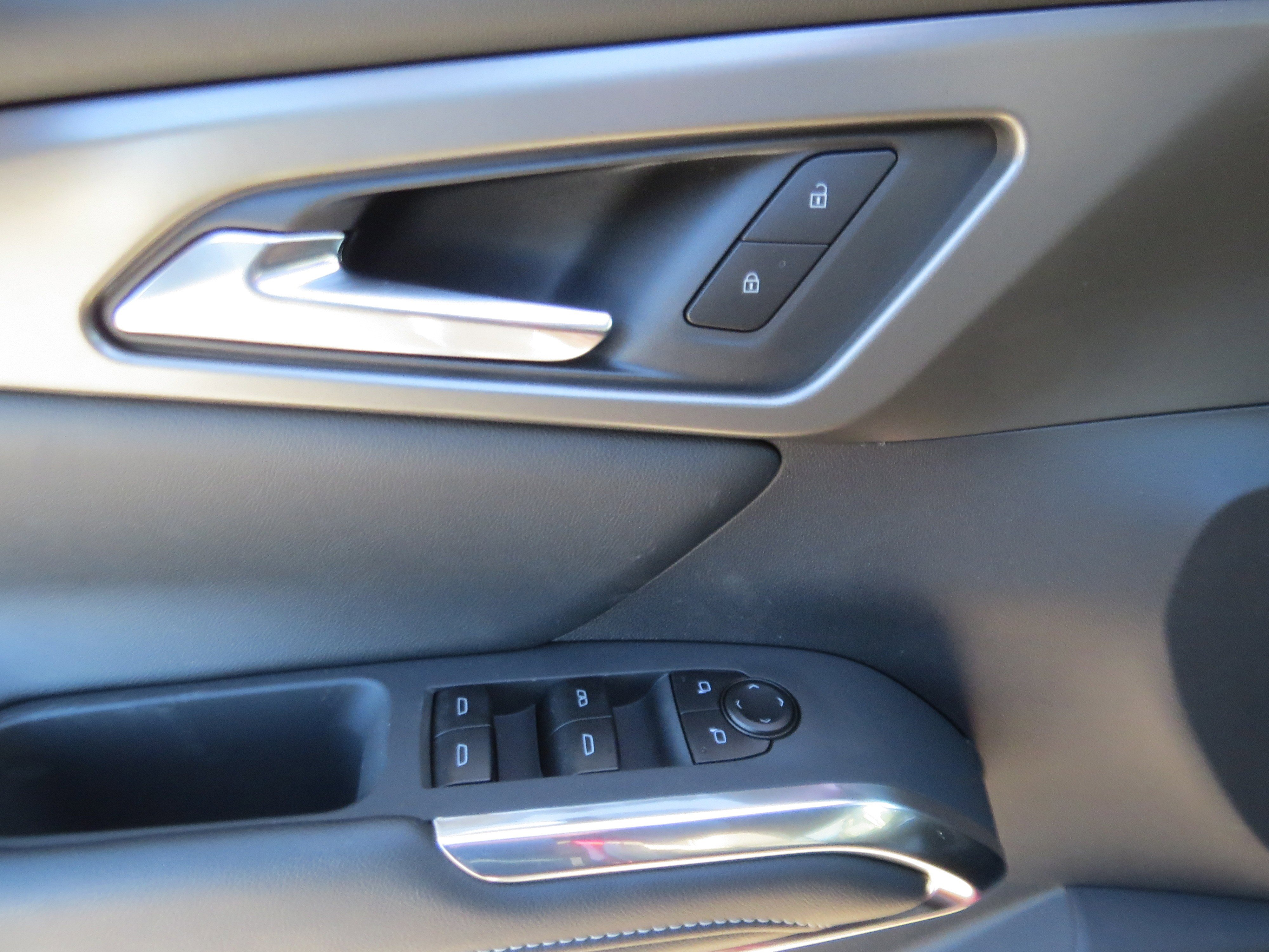 New 2026 Chevrolet Traverse LT w/ Midnight/Sport Edition FWD image 14