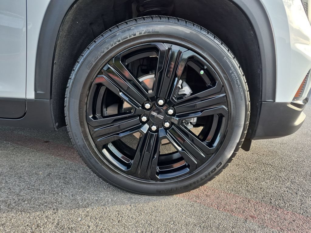 Certified 2024 GMC Acadia Elevation w/ Black Edition FWD image 16