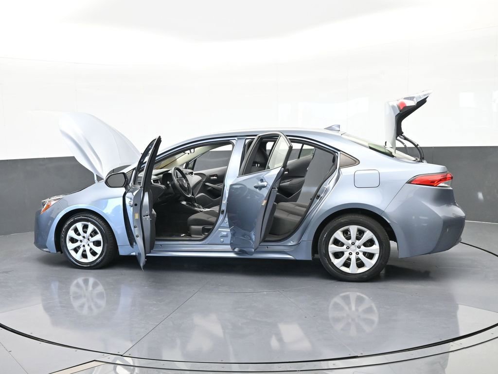 Used 2021 Toyota Corolla LE image 65