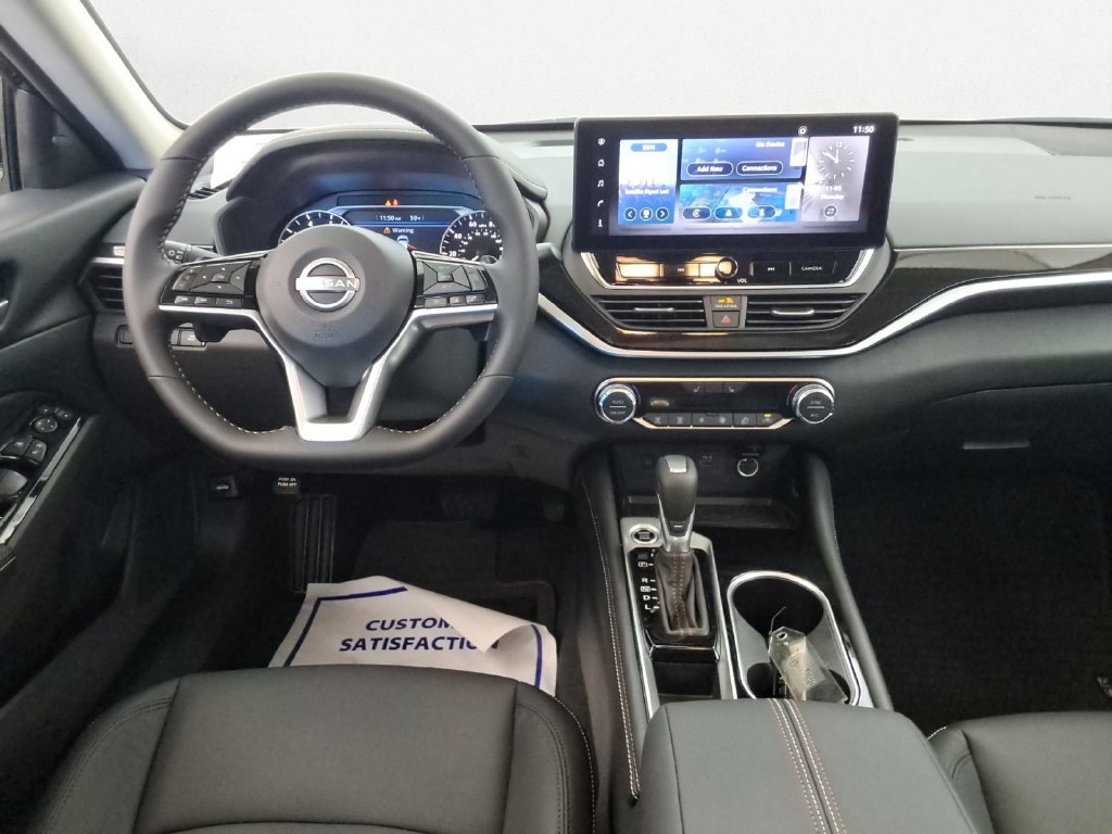 Used 2025 Nissan Altima 2.5 SR w/ SR Premium Package FWD image 9