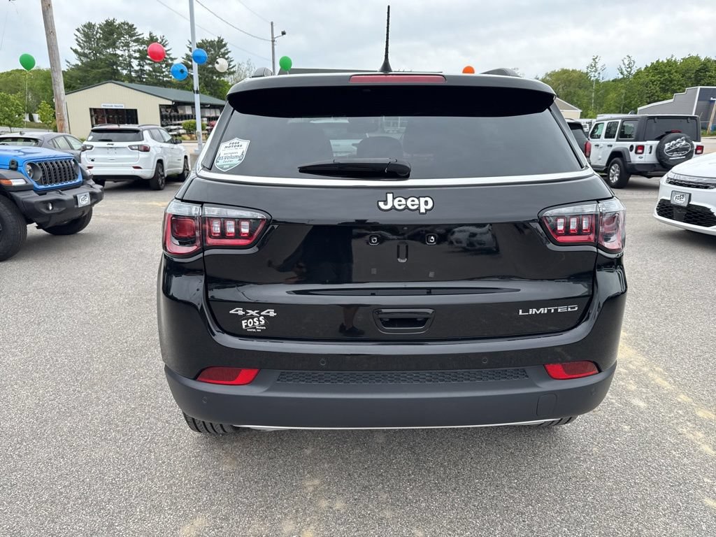 Certified 2023 Jeep Compass Limited w/ Sun and Sound Group AWD/4WD image 4