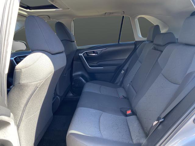 Used 2023 Toyota RAV4 XLE w/ Convenience Package image 28