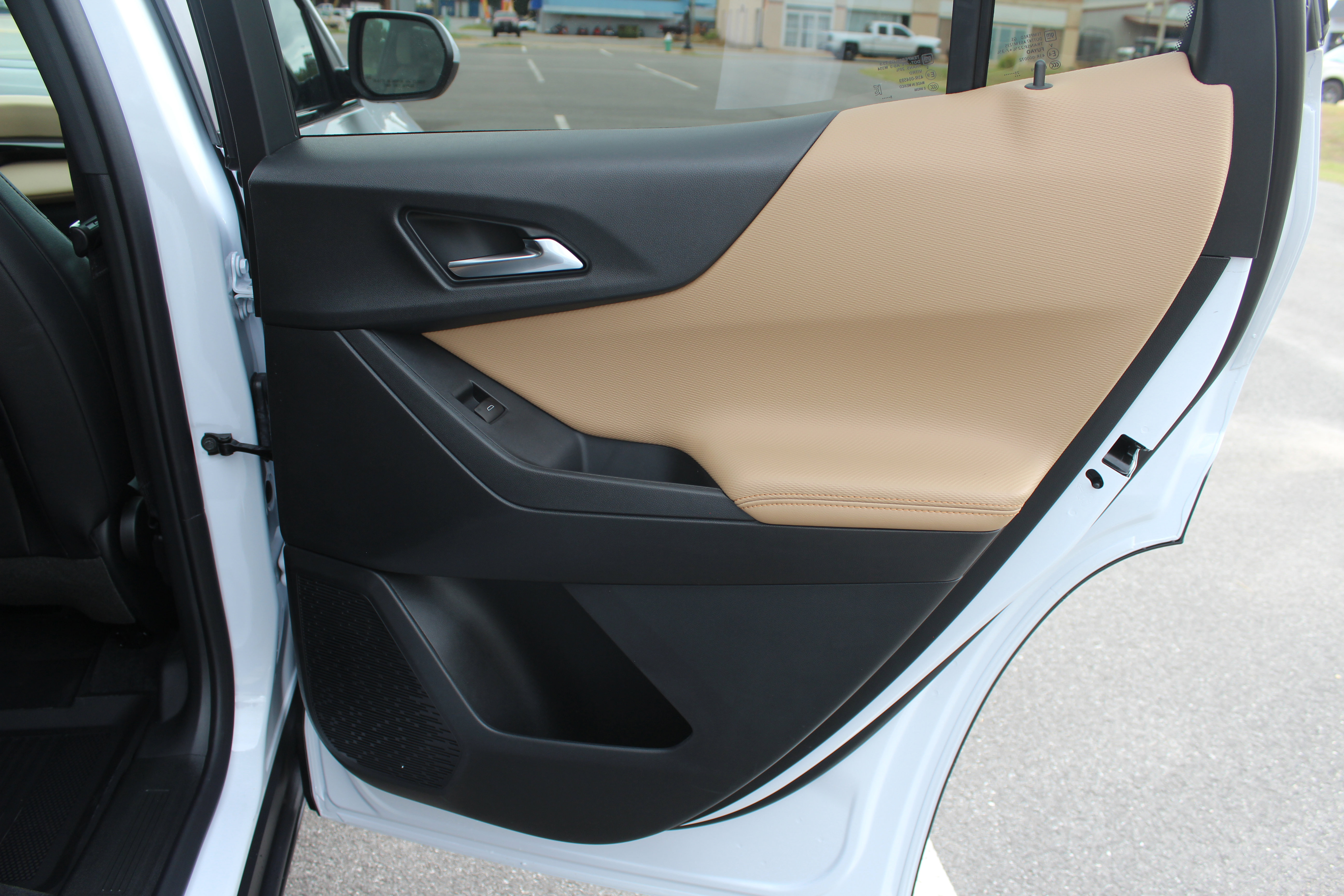 New 2026 Chevrolet Equinox ACTIV w/ LPO, Floor Liner Package image 46