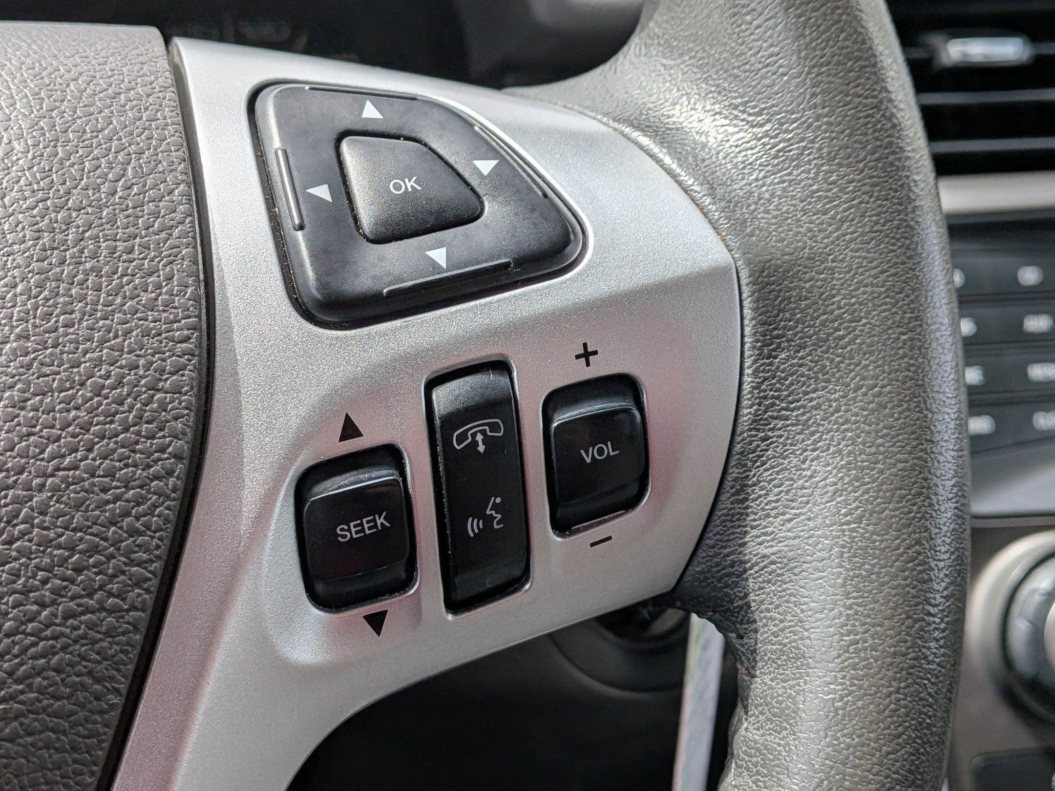 Used 2014 Ford Edge SEL AWD/4WD image 17