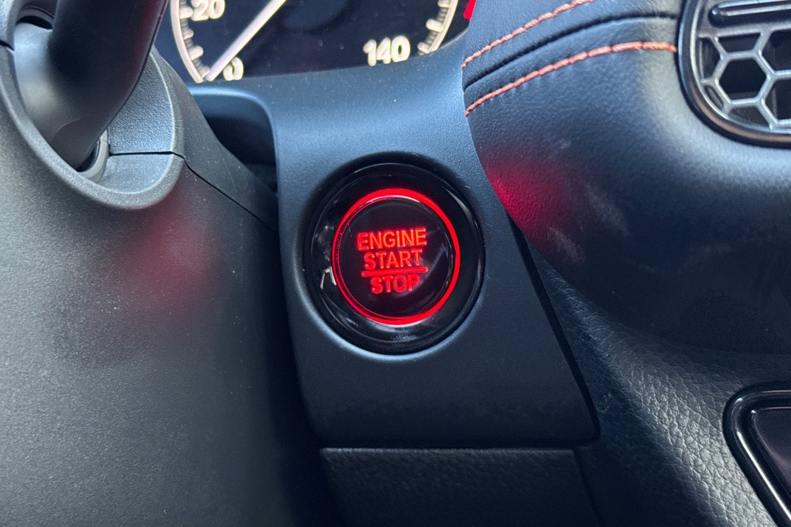 Used 2025 Honda HR-V Sport image 17