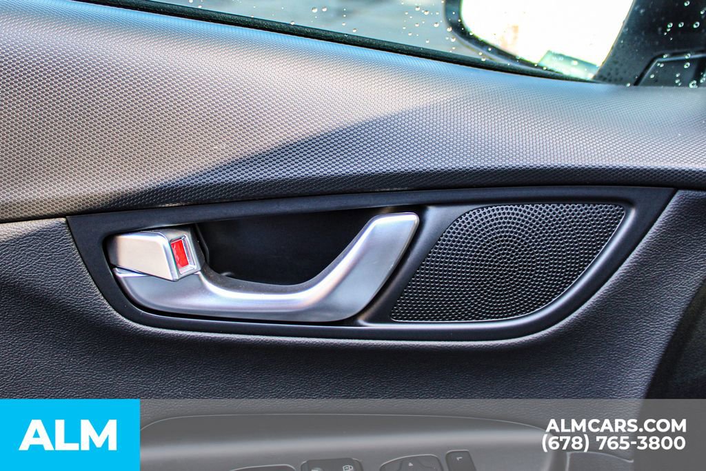 Used 2023 Hyundai Kona Limited image 43