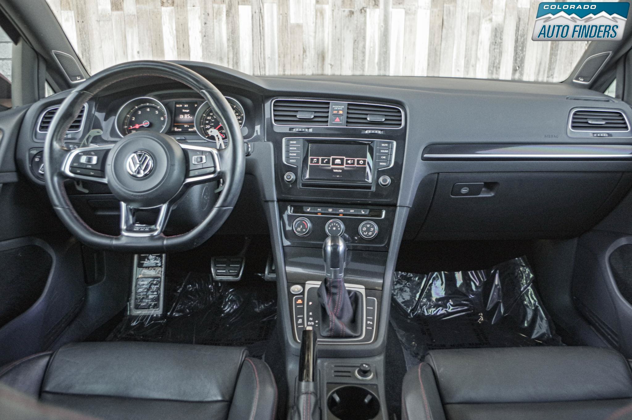 Used 2015 Volkswagen GTI SE w/ Lighting Package (SEL) FWD image 15