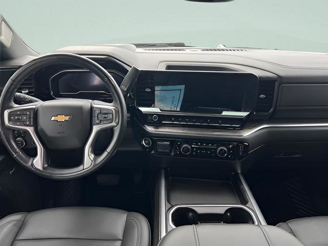 Used 2024 Chevrolet Silverado 3500 LTZ w/ LTZ Plus Package AWD/4WD image 9