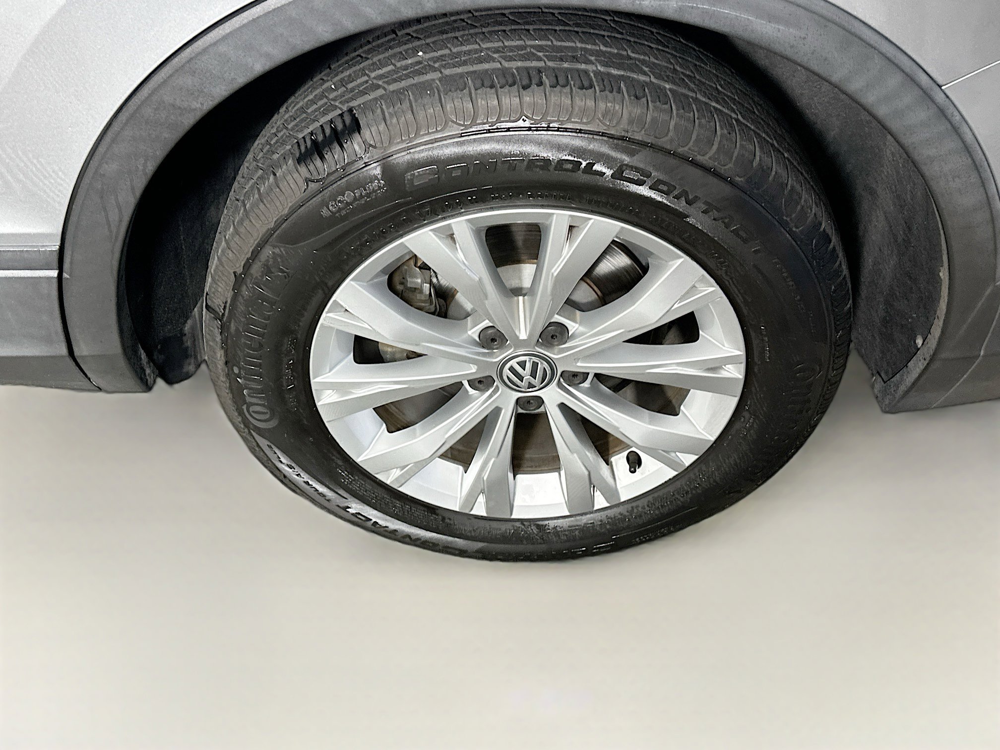 Used 2019 Volkswagen Tiguan S w/ Driver Assistance Package image 11