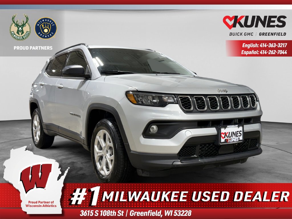 Used 2024 Jeep Compass Latitude AWD/4WD image 1
