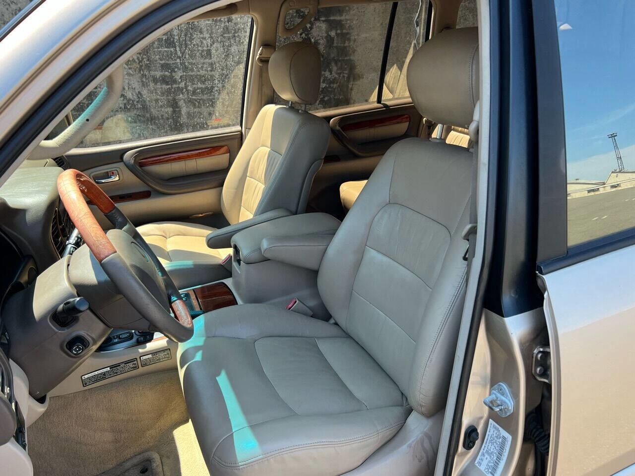 Used 2000 Lexus LX 470 4WD image 20