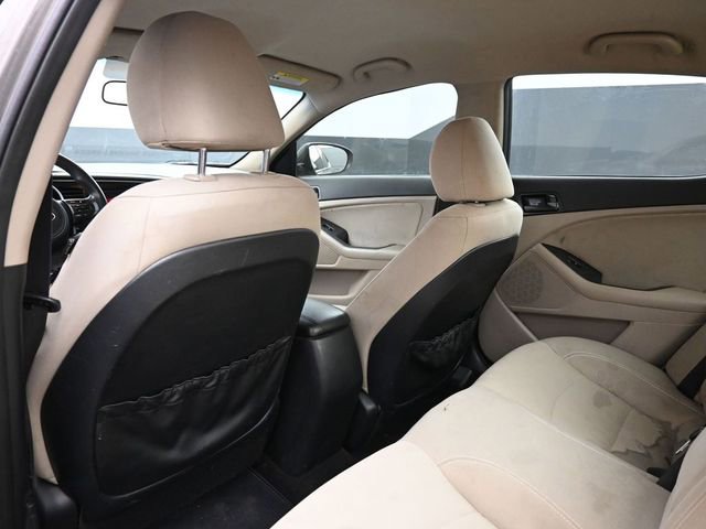 Used 2014 Kia Optima LX image 16