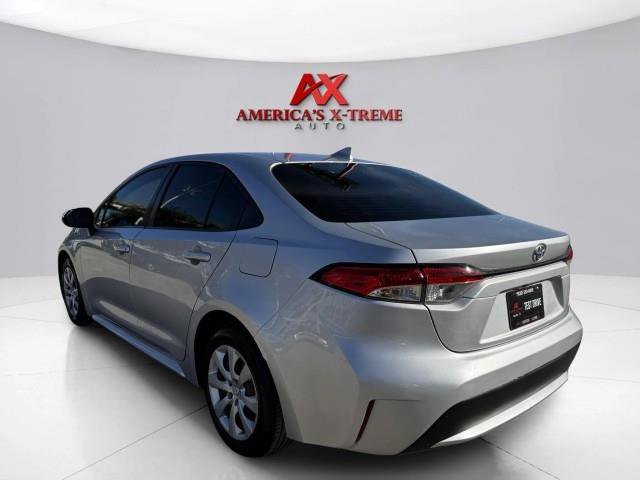 Used 2020 Toyota Corolla LE FWD image 3