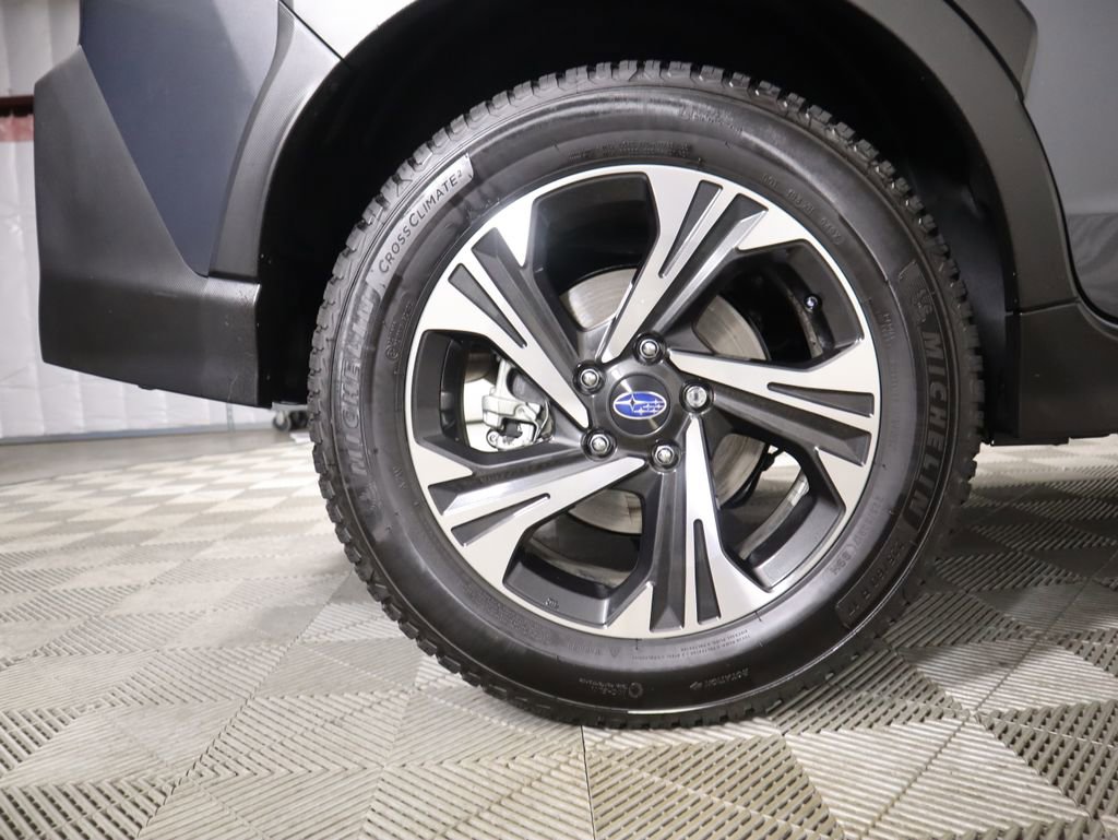Used 2024 Subaru Crosstrek 2.0i Premium image 33