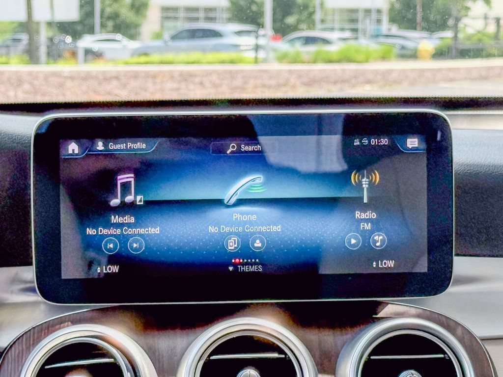 Used 2022 Mercedes-Benz GLC 300 4MATIC image 19