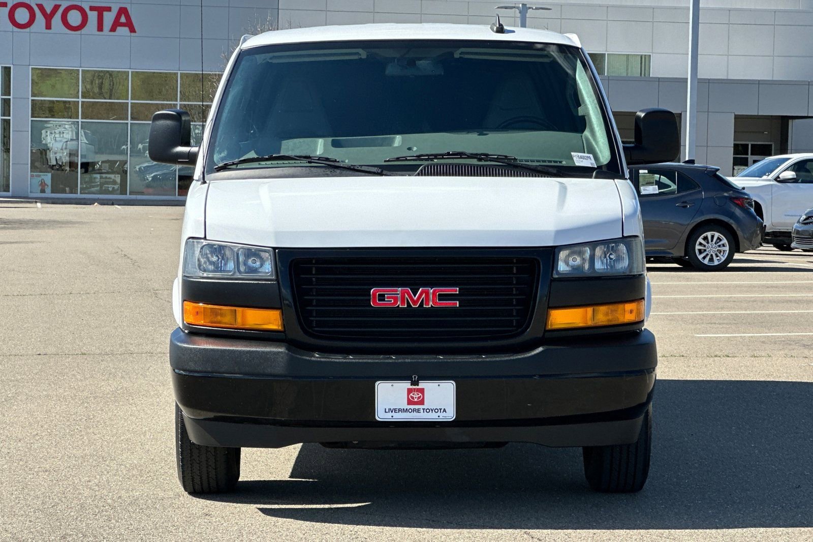Used 2023 GMC Savana 2500 Extended w/ Driver Convenience Package image 9