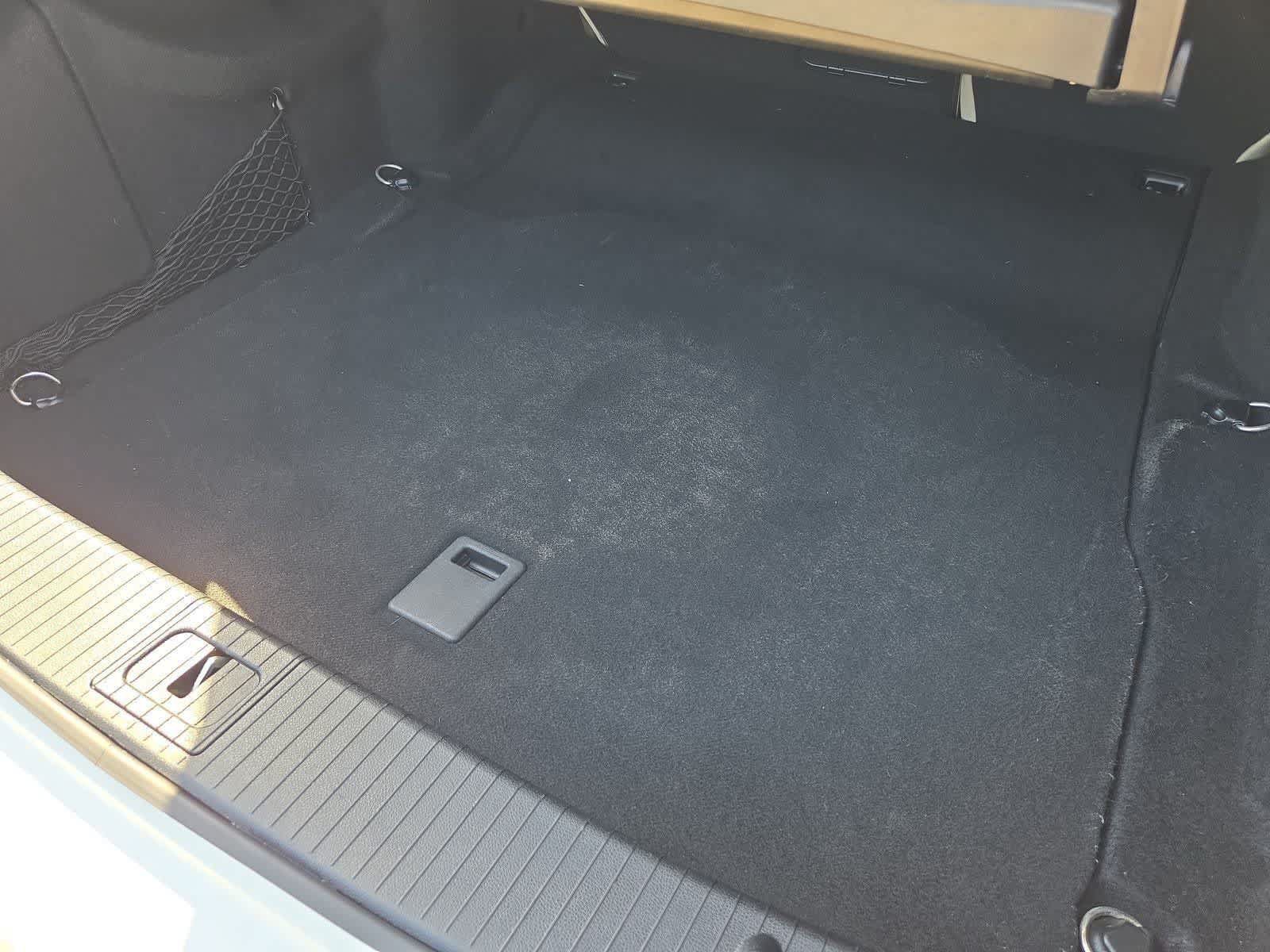 Used 2016 Mercedes-Benz E 350 Sedan image 34