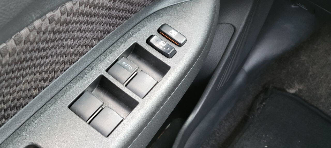 Used 2008 Toyota Yaris Sedan image 32