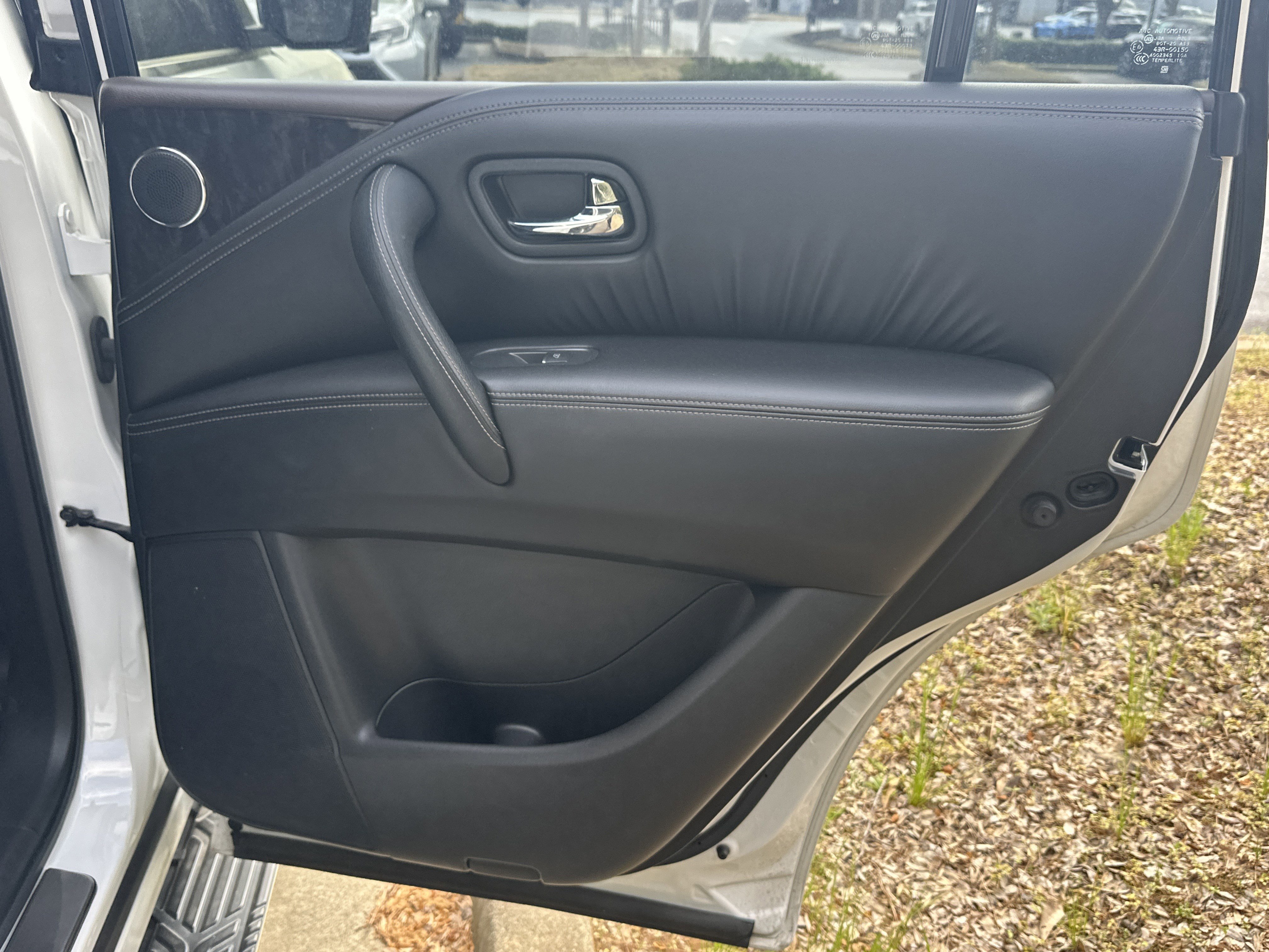 Used 2022 Nissan Armada Platinum w/ Captain's Chairs Package image 16