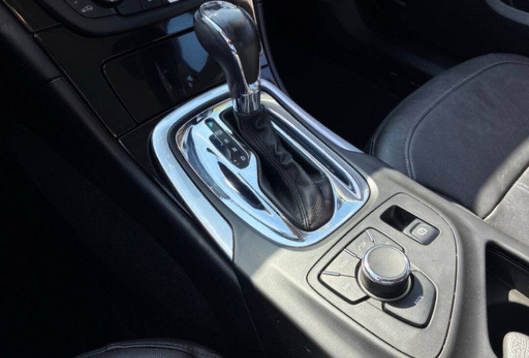 Used 2011 Buick Regal CXL w/ RL6 Preferred Equipment Group FWD image 27